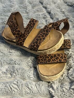 Time and Tru Leopard Print Platform Espadrille Sandals - Brown
